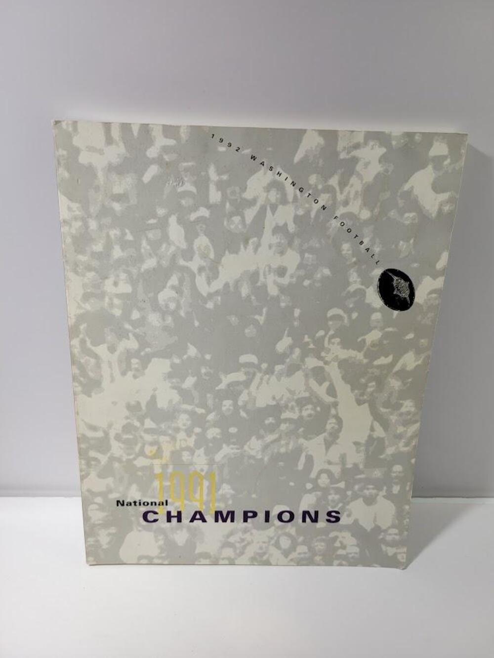 Vintage 1992 Washington Football 1991 National Champions Gray PB USA Huskies